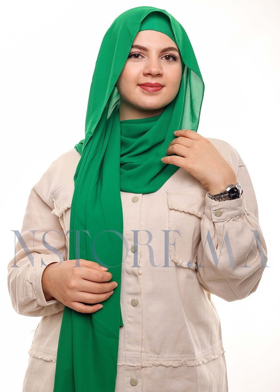 شال كريب بالبوني يربط من الخلف أخضر ملكي