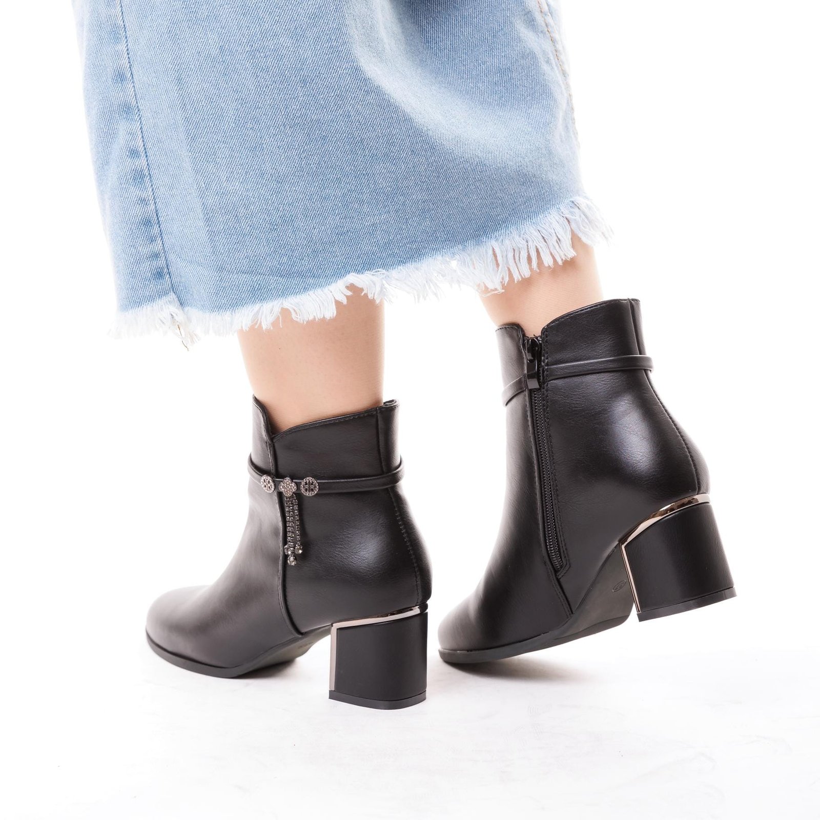 حذاء نسائي شتوي - Les bottes dh2302