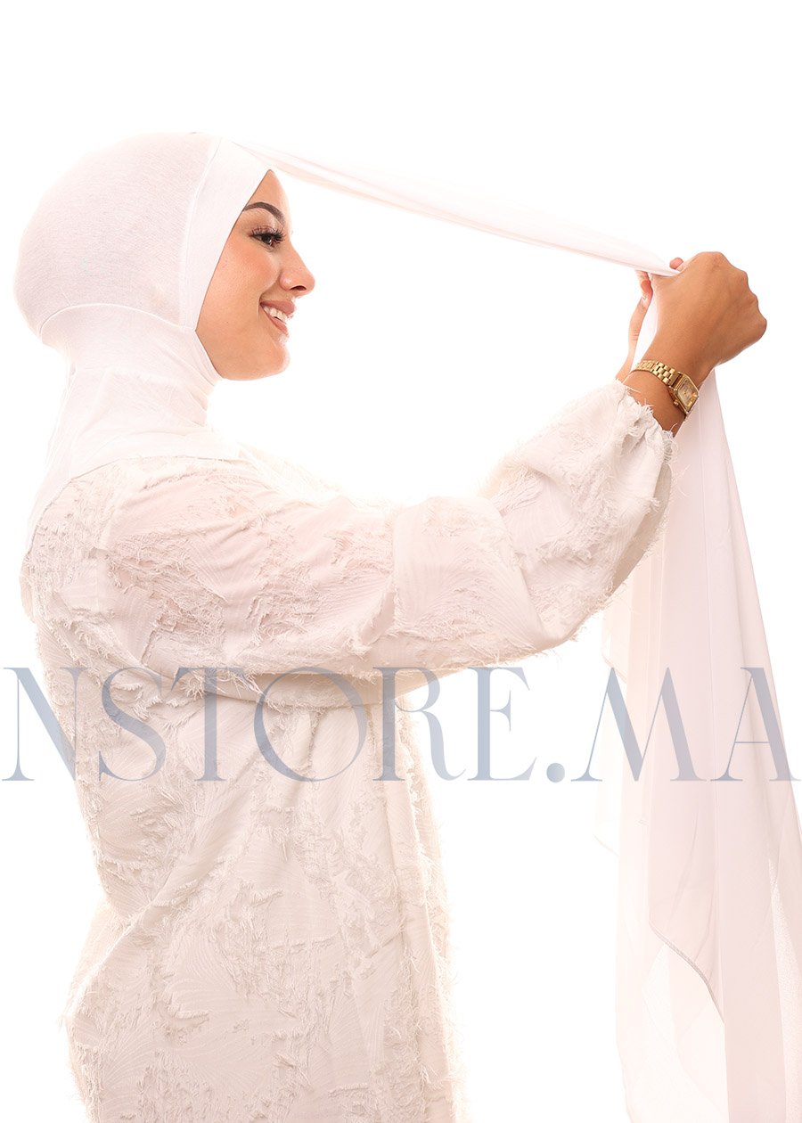 129A2349 شال كريب حريري بالبوني "النينجا" - أبيض -