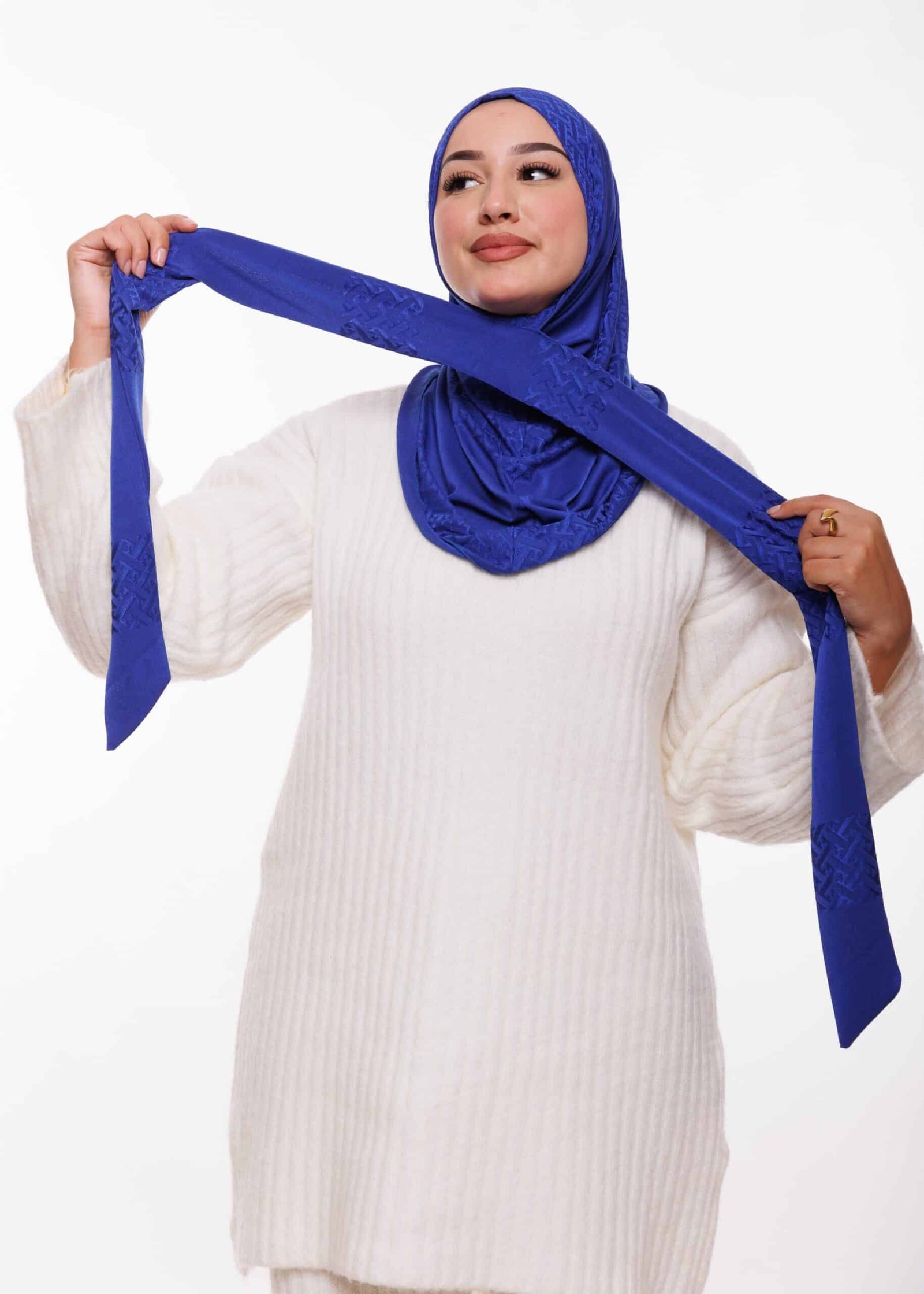 طبقية خليجية - أزرق ملكي -