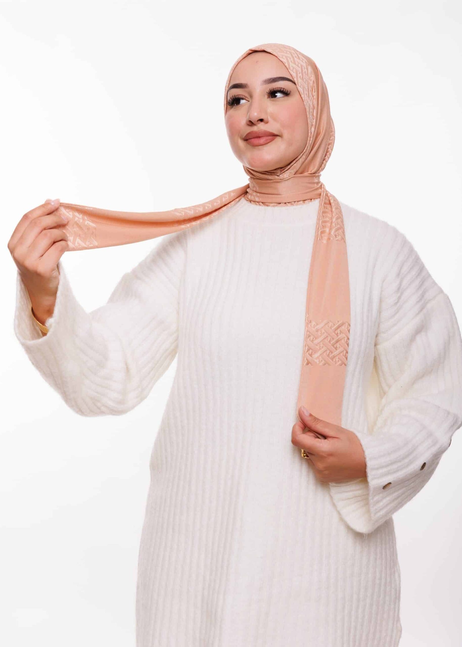 طبقية خليجية - نحاسي -