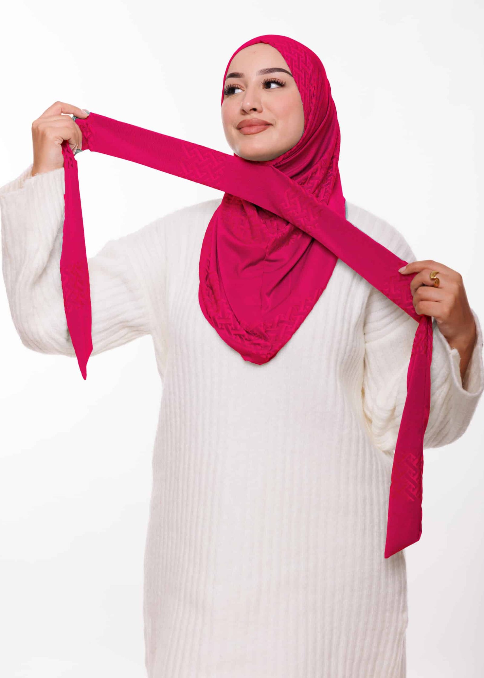 طبقية خليجية - فوشيا -