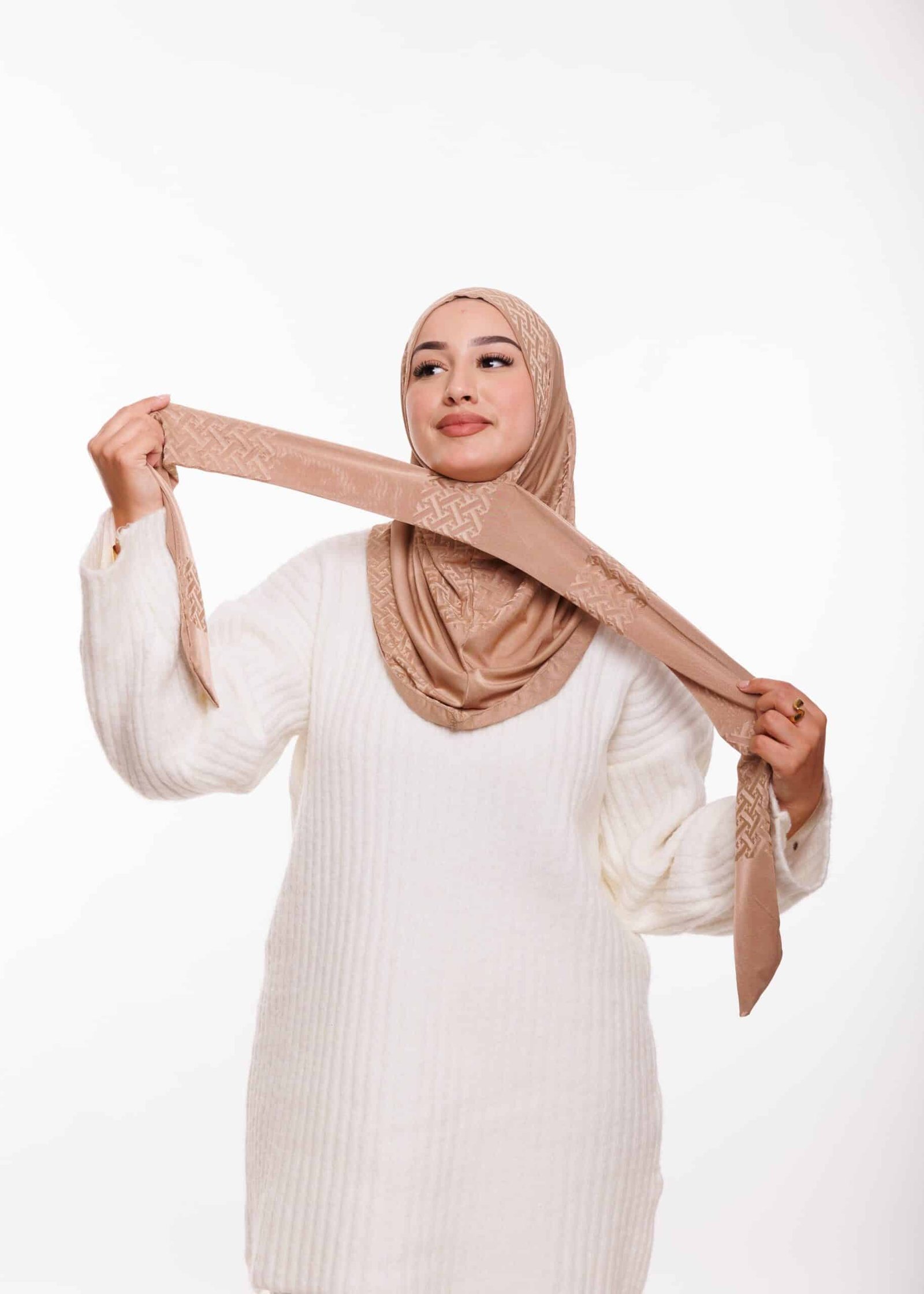 طبقية خليجية - بني -