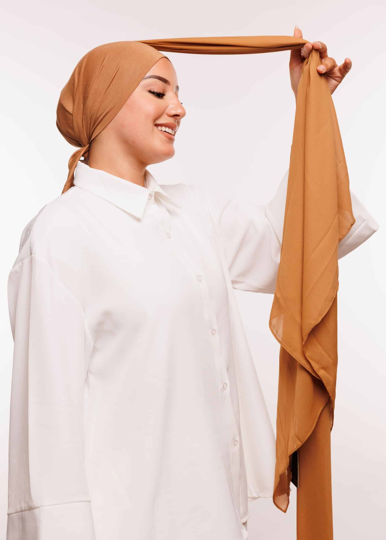 شال كريب بالبوني يربط من الخلف - بني فاتح -