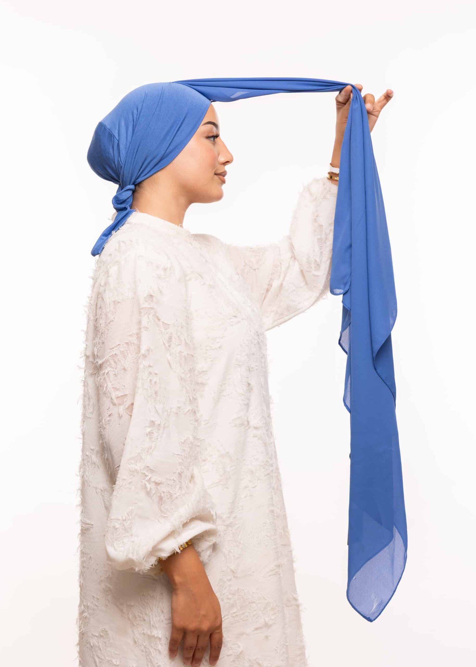 شال كريب بالبوني يربط من الخلف - أزرق جينز داكن -