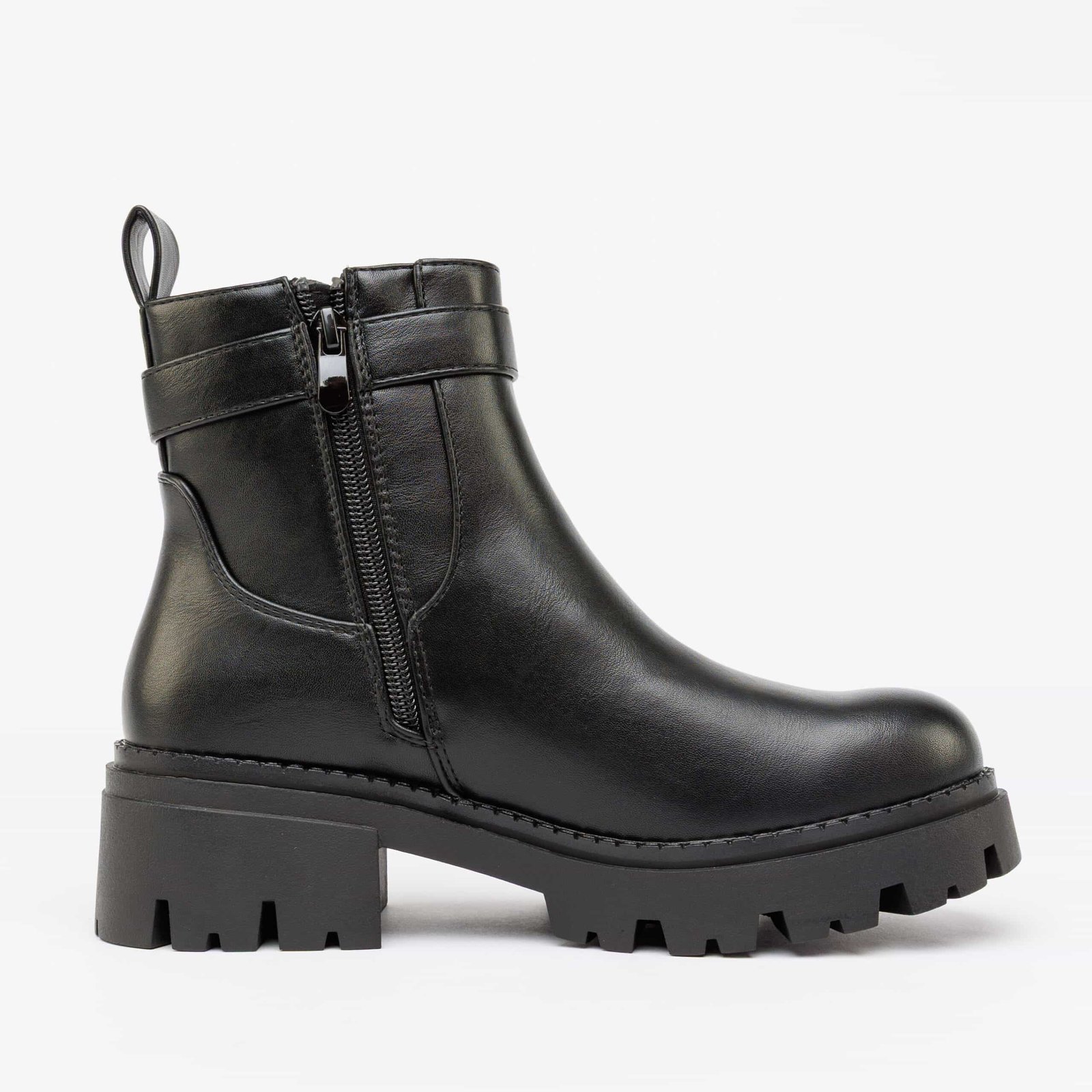 حذاء نسائي شتوي- 588-61