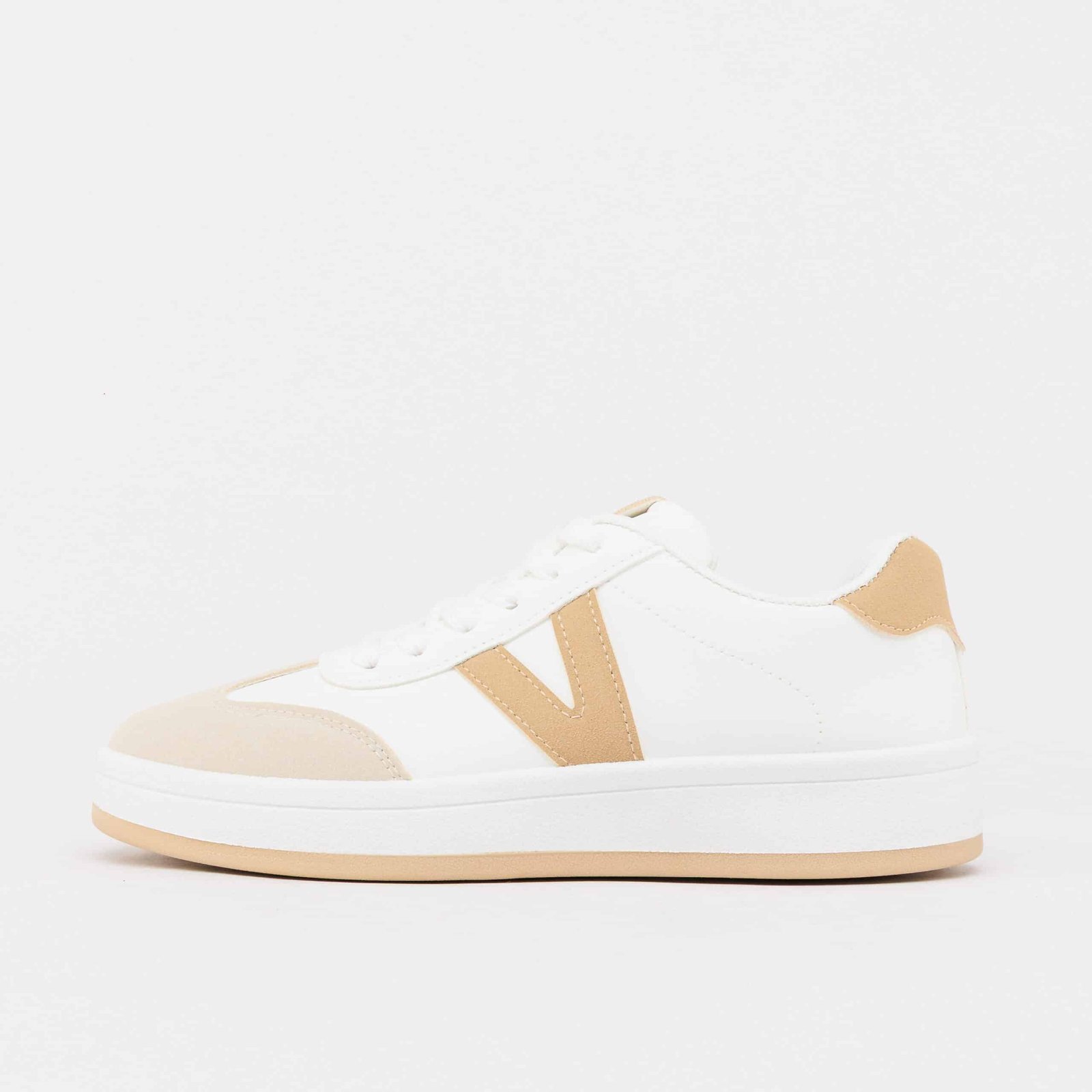 حذاء رياضي - GG717