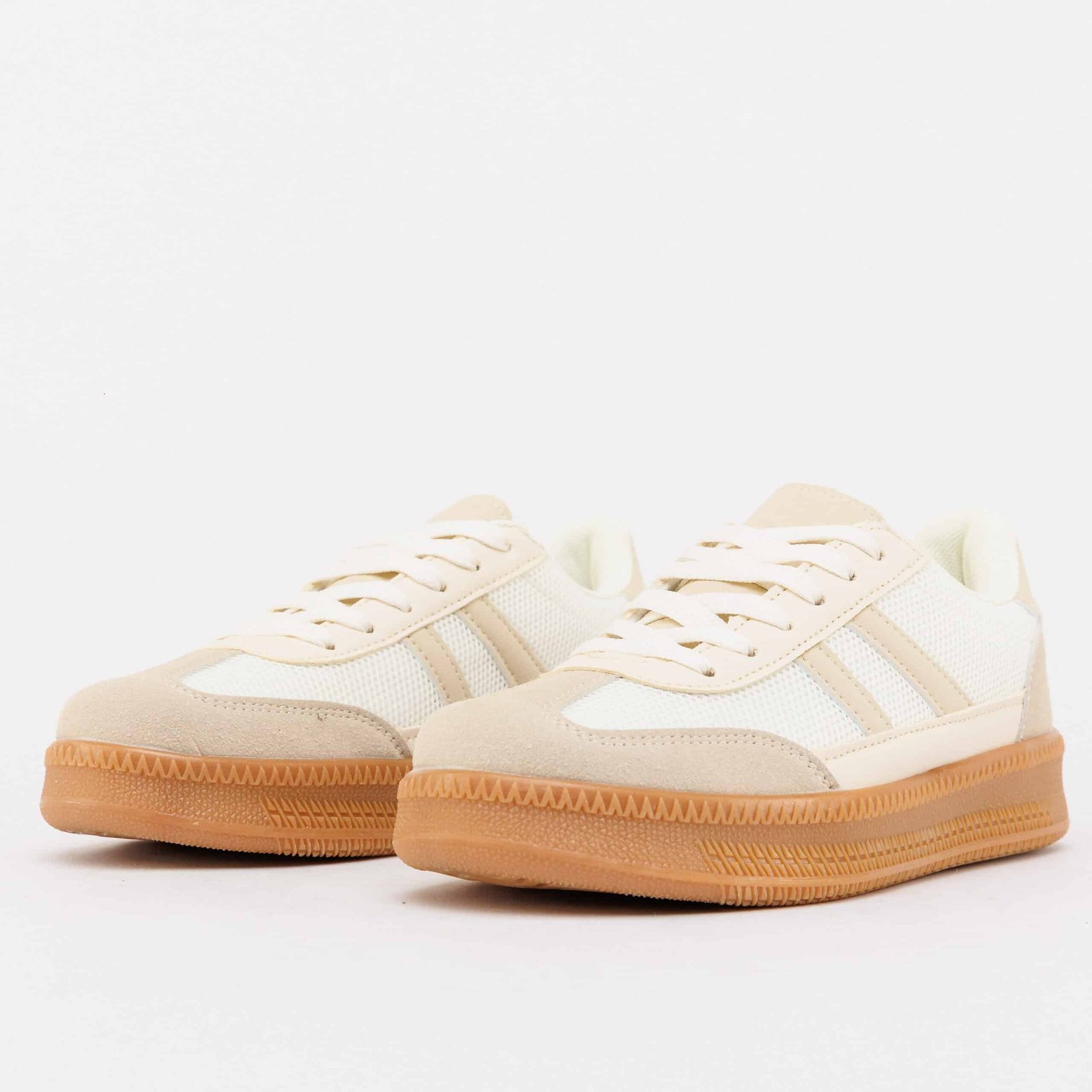 حذاء رياضي - CC117